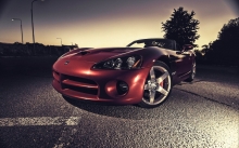  Dodge Viper    